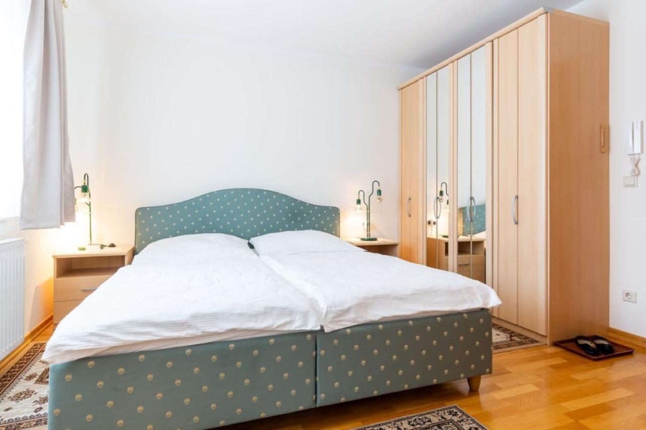 Ferienwohnung Haus zu den Zwei Eichen Perchtoldsdorf Exterior foto