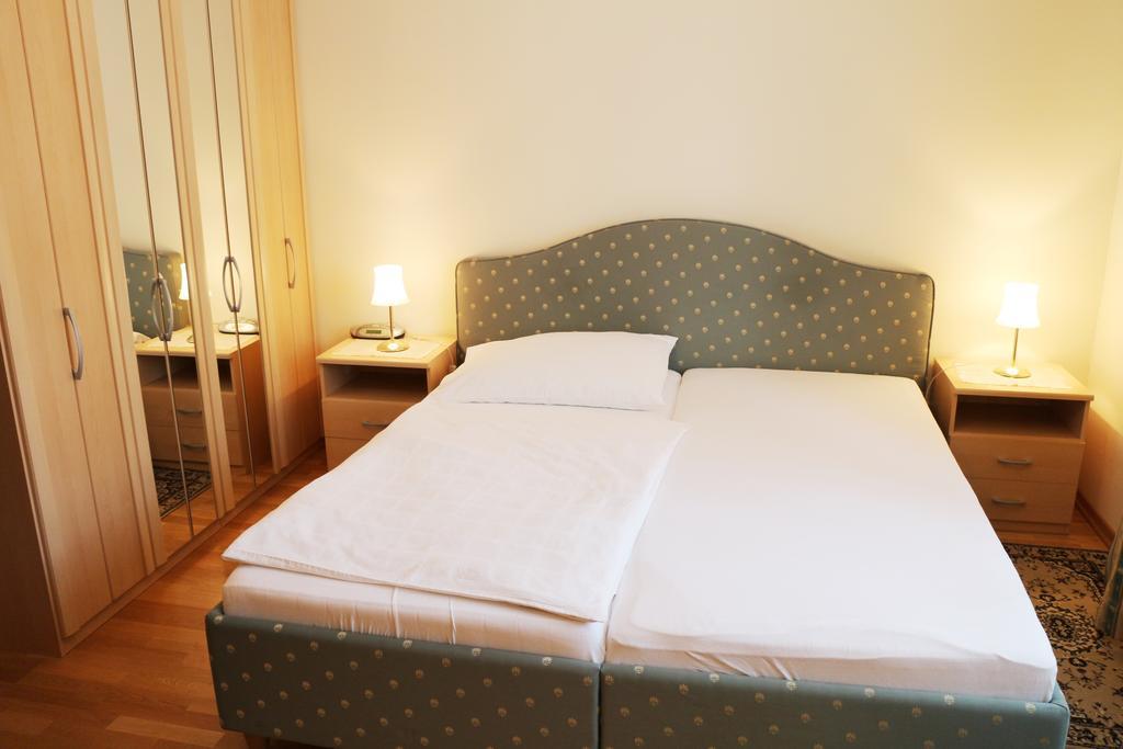 Ferienwohnung Haus zu den Zwei Eichen Perchtoldsdorf Zimmer foto